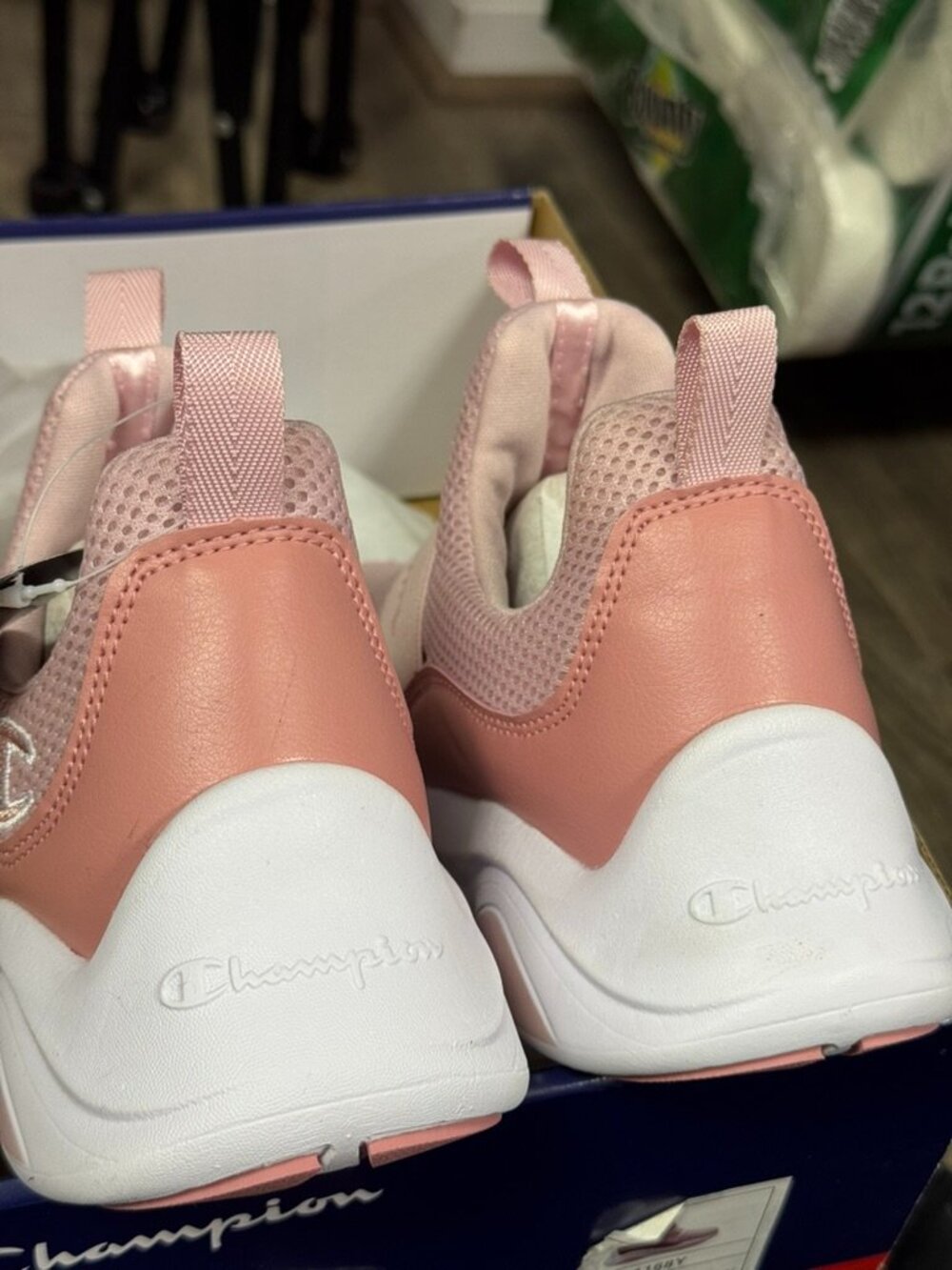 CHAMPION Tennis Shoes Slip Ons Legend Lo Size 6.5Y Big Kids Youth Pink NEW - Picture 4 of 9